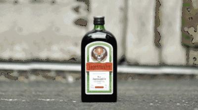 在每个坚持不下去的瞬间,每次无助的时候都是一种锻炼