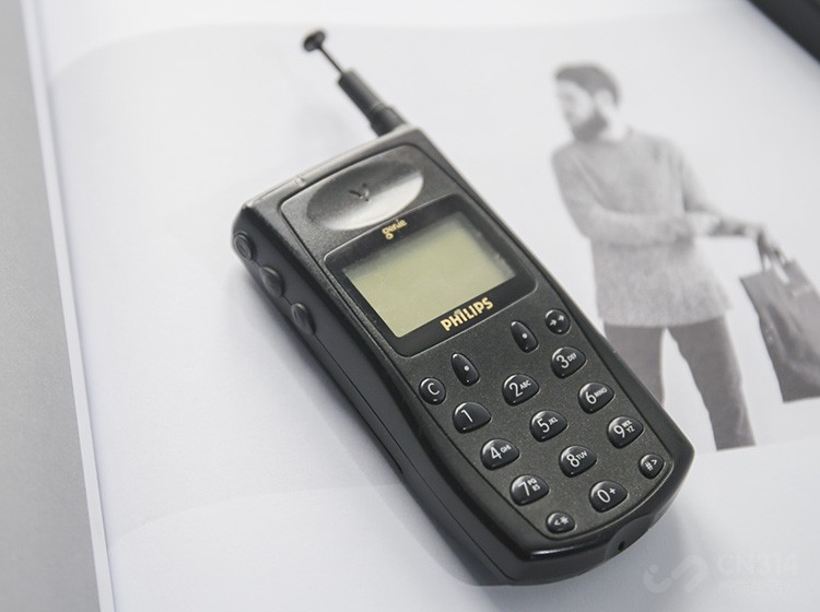 那些曾经辉煌后来没落的手机品牌,被遗忘的十大手机品牌有哪些