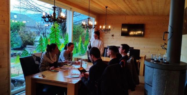 久居瑞士的华人小伙奉劝，来前想清楚这里不一定适合所有人