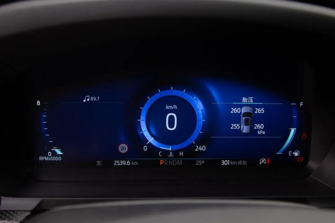 全新福特探险者选哪个配置,福特全新探险者对比途昂