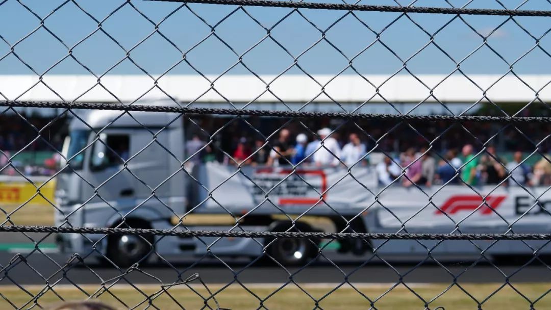 f1红牛车队阿斯顿马丁,阿斯顿马丁f1赛车队