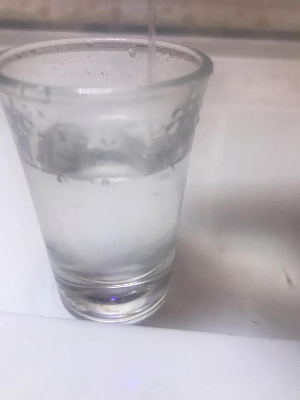 泸州贡翡绿52度,泸州贡翡绿熊猫酒测评