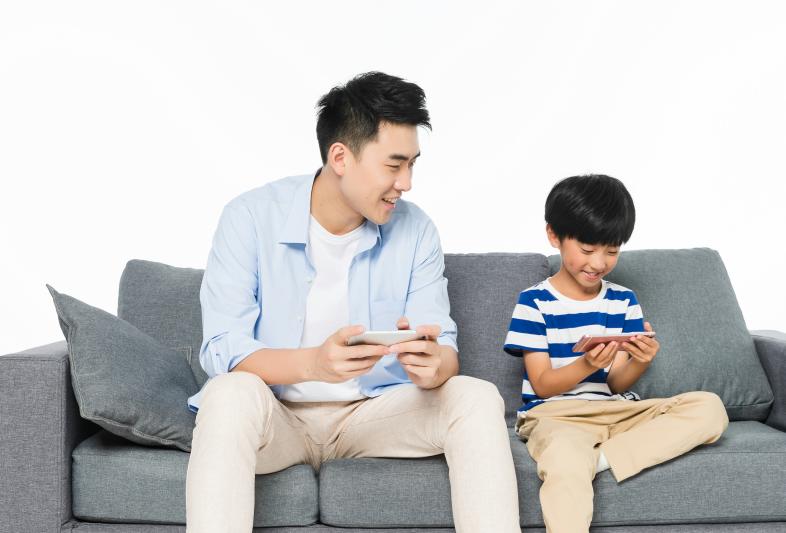 孩子说脏话该如何正确引导,孩子说脏话错误教育和正确教育