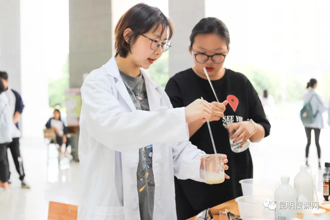 昆明第十中学白塔校区初一,昆明中学实力排名前十名