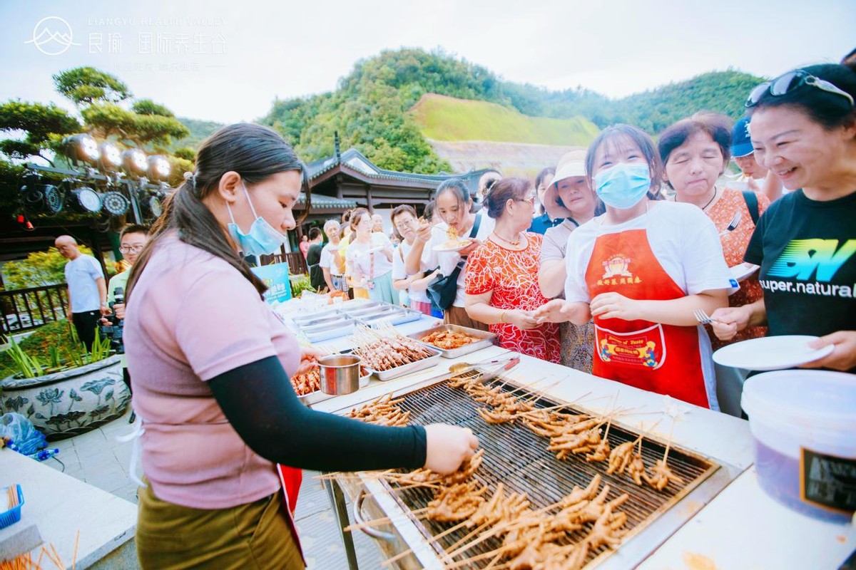 收获趣爽夏日！养生谷第二届蓝莓采摘节完美落幕，避暑嗨玩就在养生谷