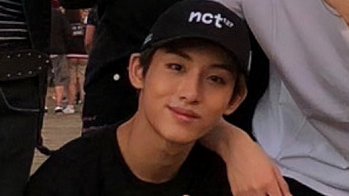 董思成中戏校服韩网,董思成中戏上课