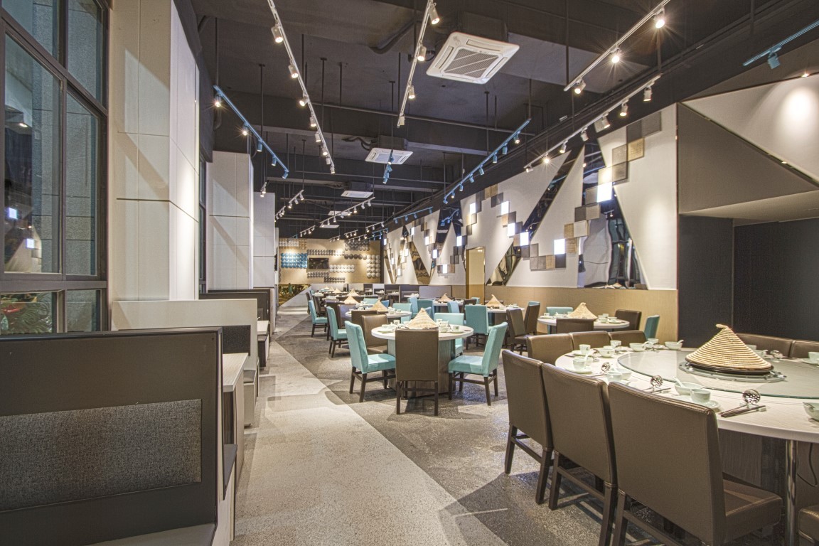 福建泉州磁灶餐厅,迎客春蒸汽海鲜石锅