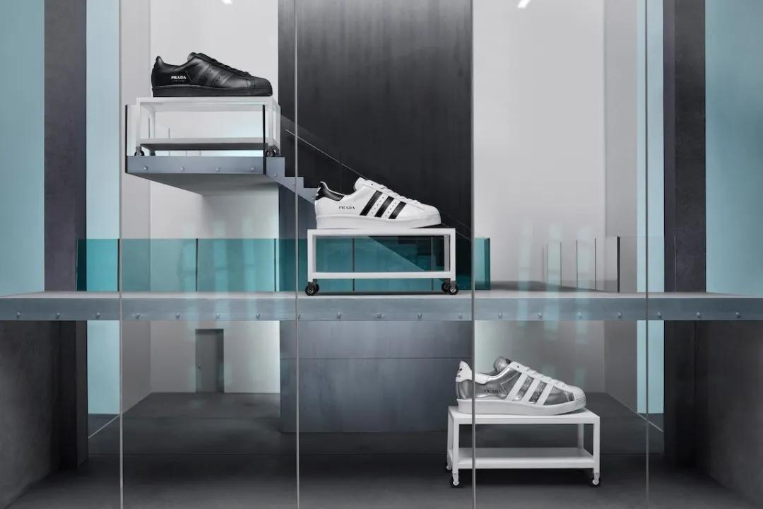 每周联名X讯|穿上马里奥篮球鞋,顶砖时的跳跃都更加有力