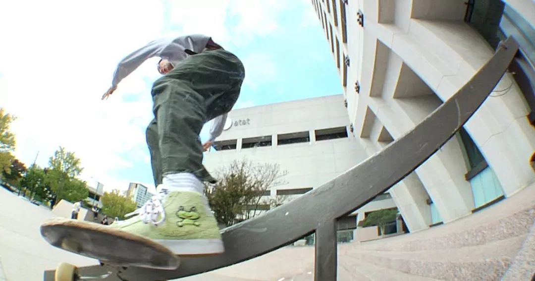 大侦探皮卡丘冬季穿搭,陪女生去看电影需要准备什么