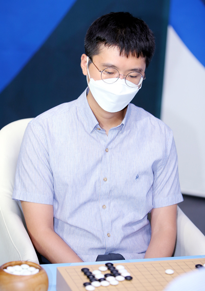 杨鼎新vs申真谞三星杯棋谱,许浩鋐战胜申真谞棋谱