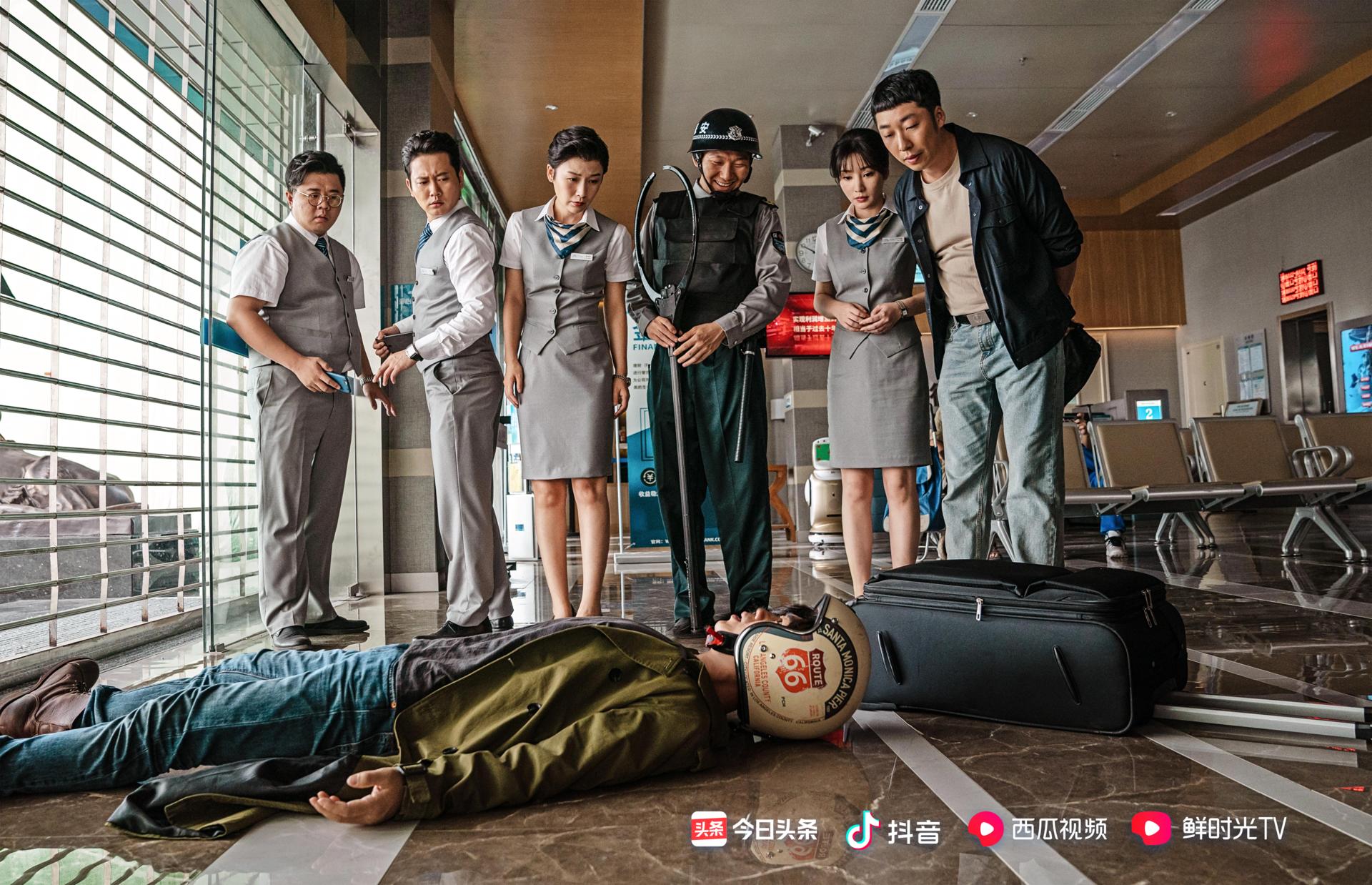 盛赞《大赢家》，重新定义赢家，怒批“形式主义”，让“劫匪”赢