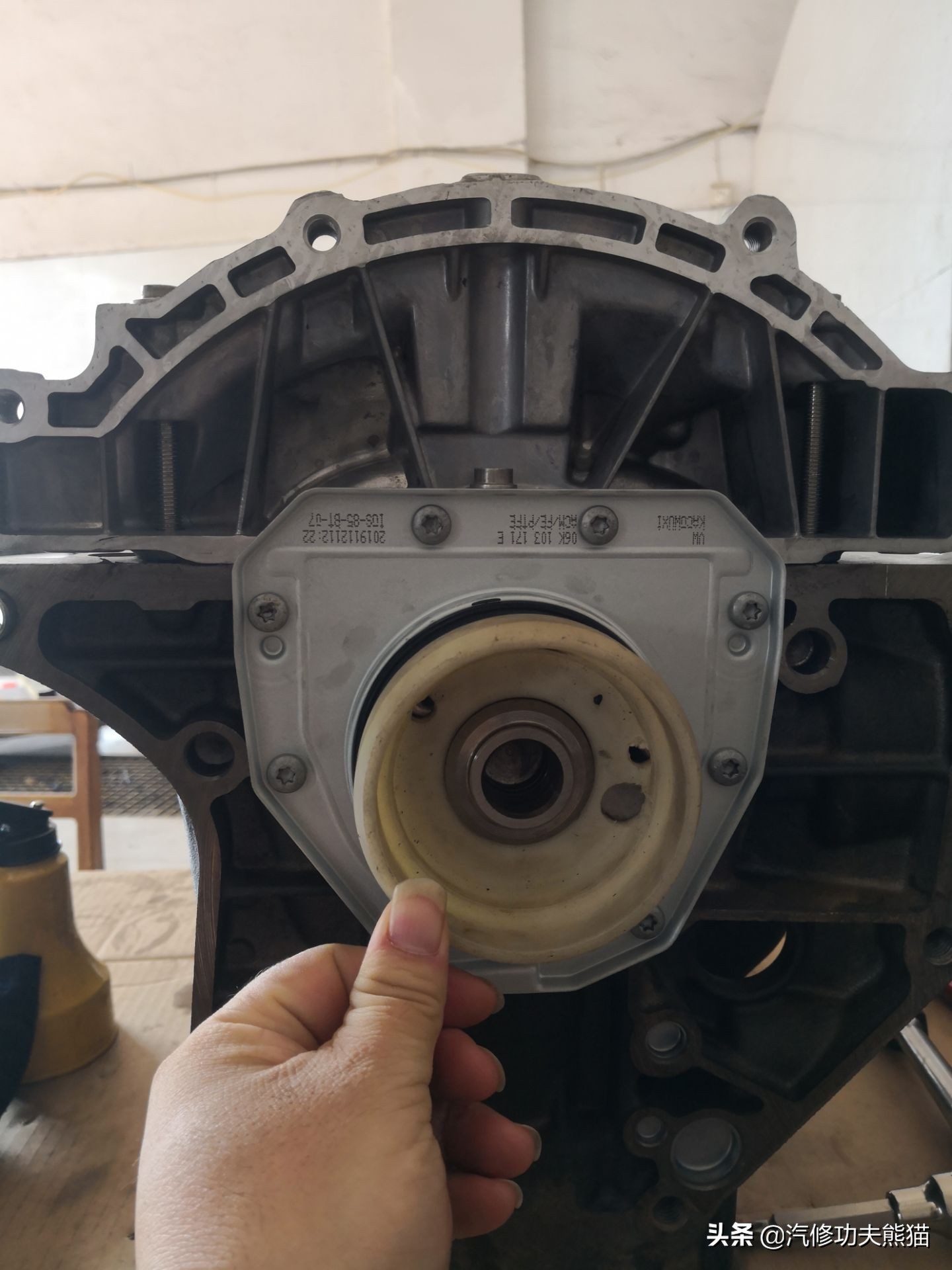 如何检测奥迪三代ea888是否烧机油,大众三代ea888发动机机油灯报警