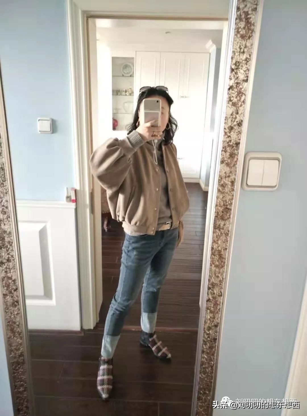 春季套头超薄羊绒衫搭配,夹克式羊绒外套怎么搭配