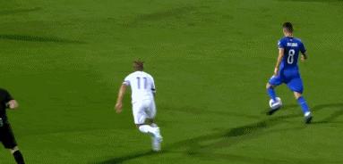 笑纳门将大礼,笑纳足球