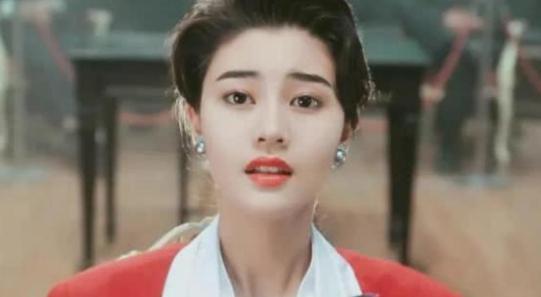 张曼玉各个年龄段,张曼玉经典镜头33岁