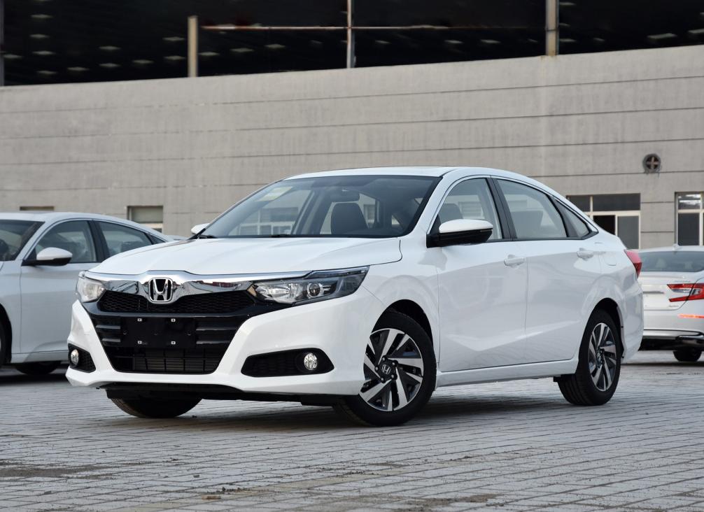 本田凌派车长近4米8，一箱油可跑近1000公里，号称“小雅阁”