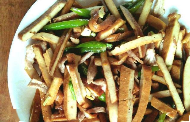 豆腐干和鸡腿肉怎么炒好吃,五香鱼豆腐干怎么做好吃