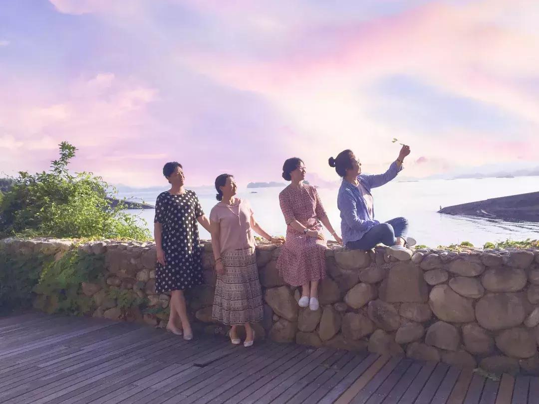 澶у鍑洪棬鏃呮父鎷嶇収濮垮娍鍚堣緫,涓浗澶у澶栧嚭鏃呮父