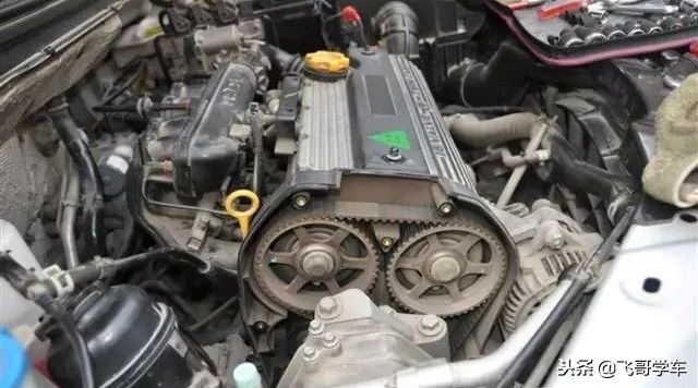 ea2111.6自吸正时皮带更换视频,发动机正时皮带的更换步骤