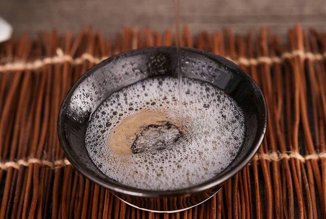 牛栏山红星二锅头销量对比,红星二锅头与牛栏山二锅头谁更好