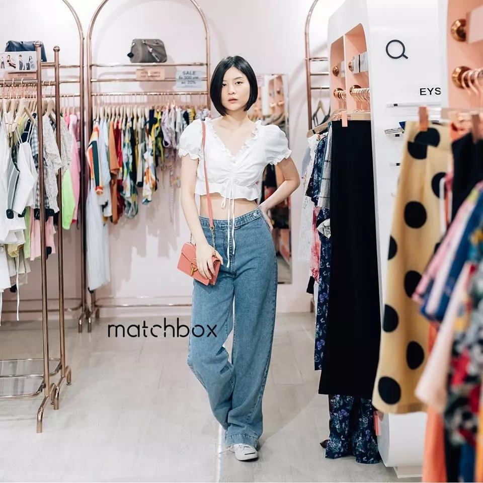 泰国便宜小众潮牌衣服,最近很火的泰国潮牌衣服