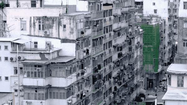 香港年轻人一辈子买不起房，把破出租屋改成复古小窝