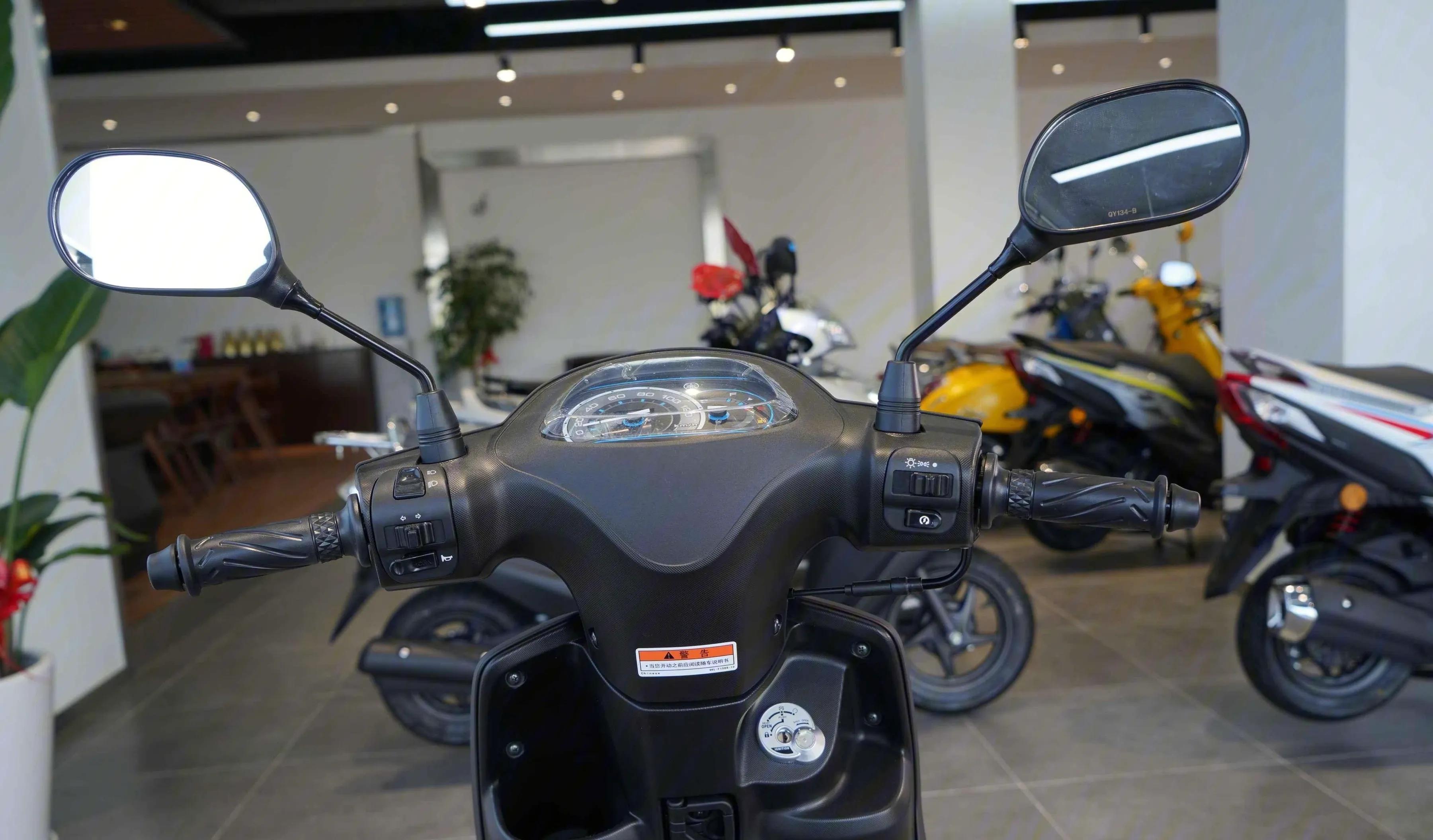 雅马哈巧格跟旭鹰试驾,雅马哈旭鹰125和巧格i哪个好