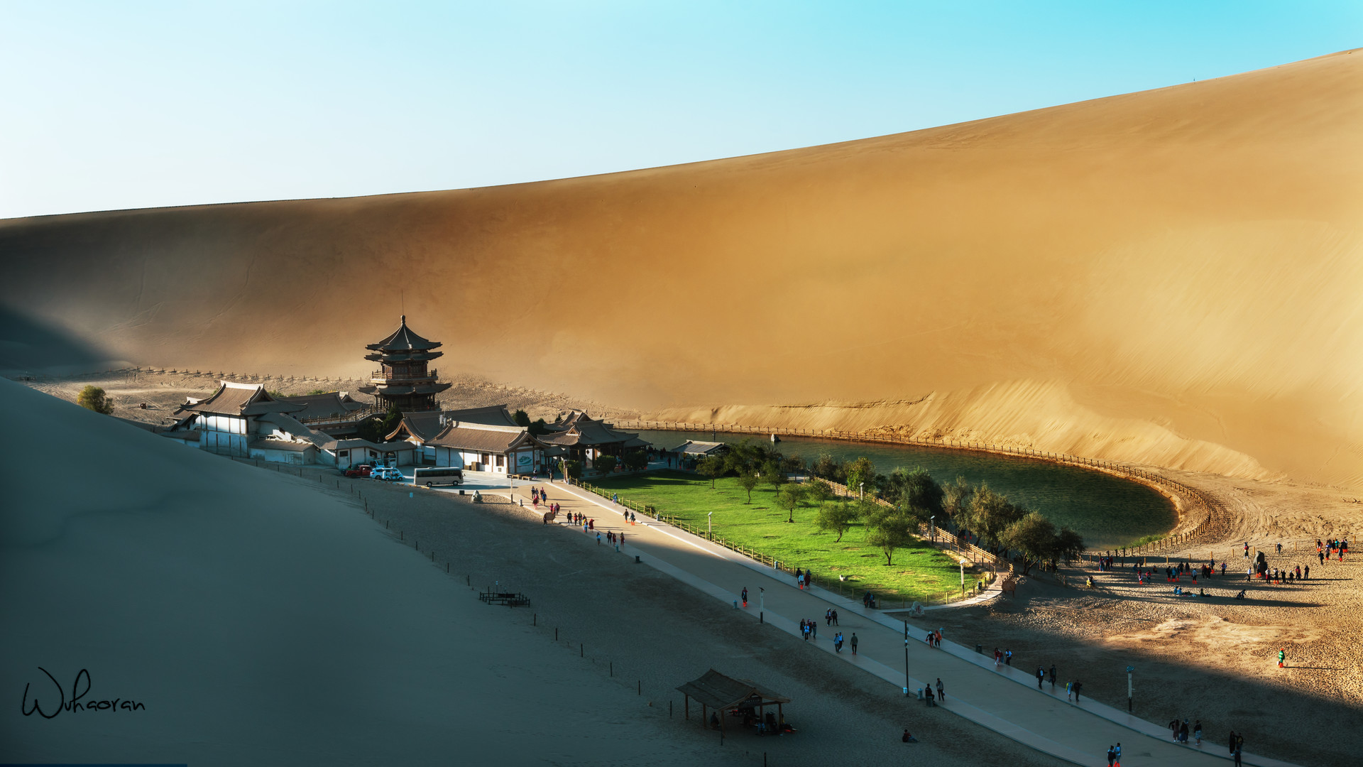 月牙泉沙漠现状,月牙泉为啥被称为沙漠第一泉