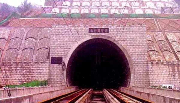 中国最长的隧道是什么隧道,中国前十名最长隧道是哪些