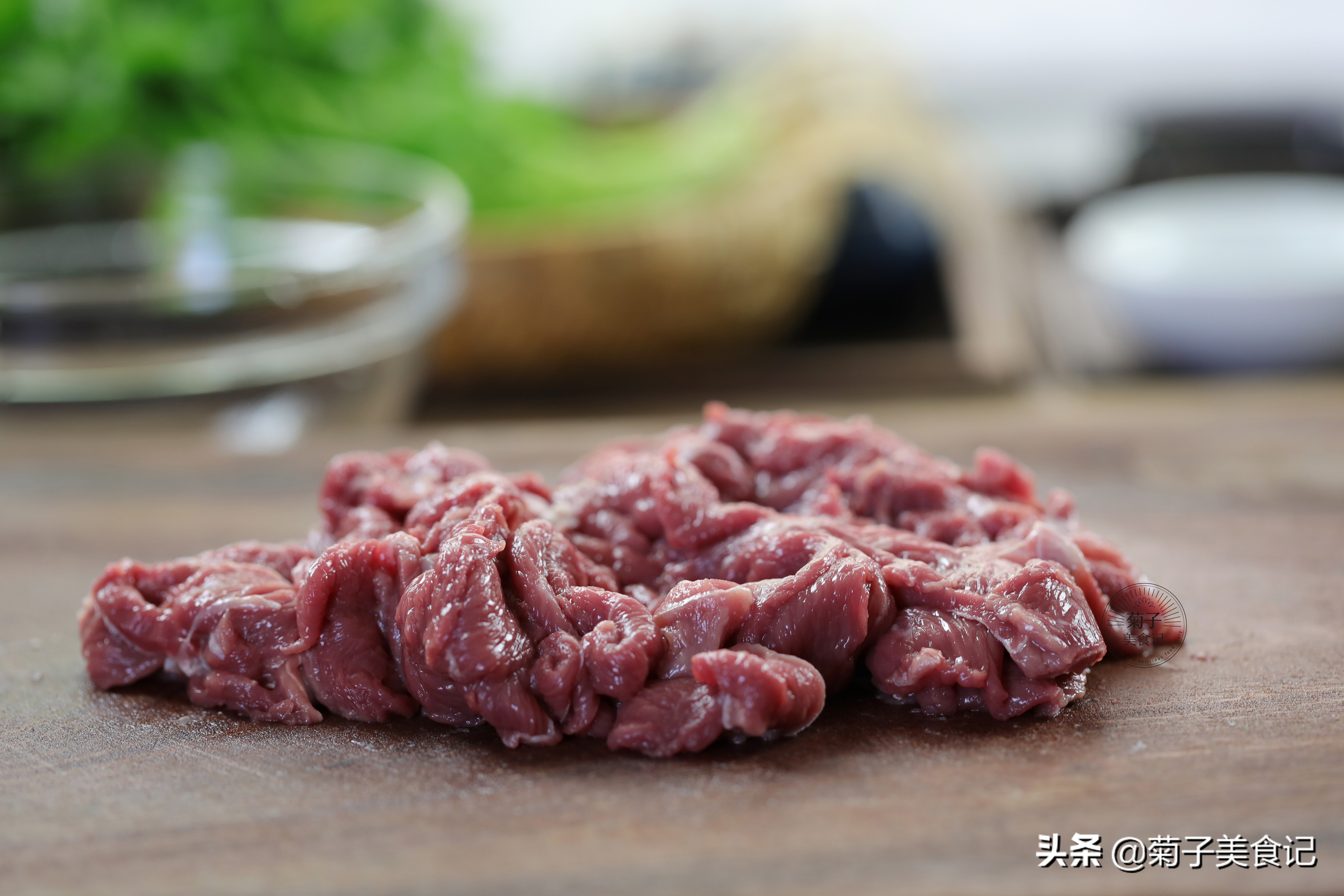 羊肉怎么炖着吃不柴没有膻味,羊肉现炖的好吃还是过夜的好吃