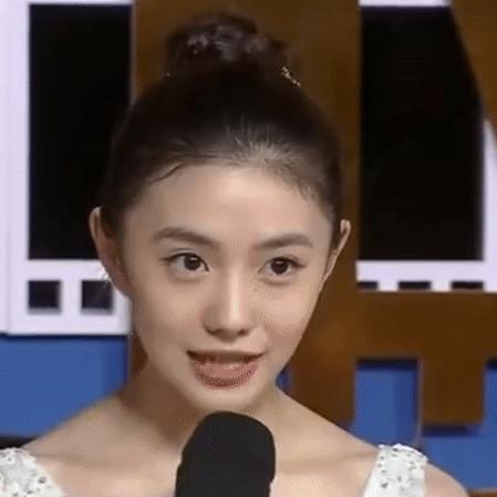 清纯长相怎么描述,真正的清纯长相