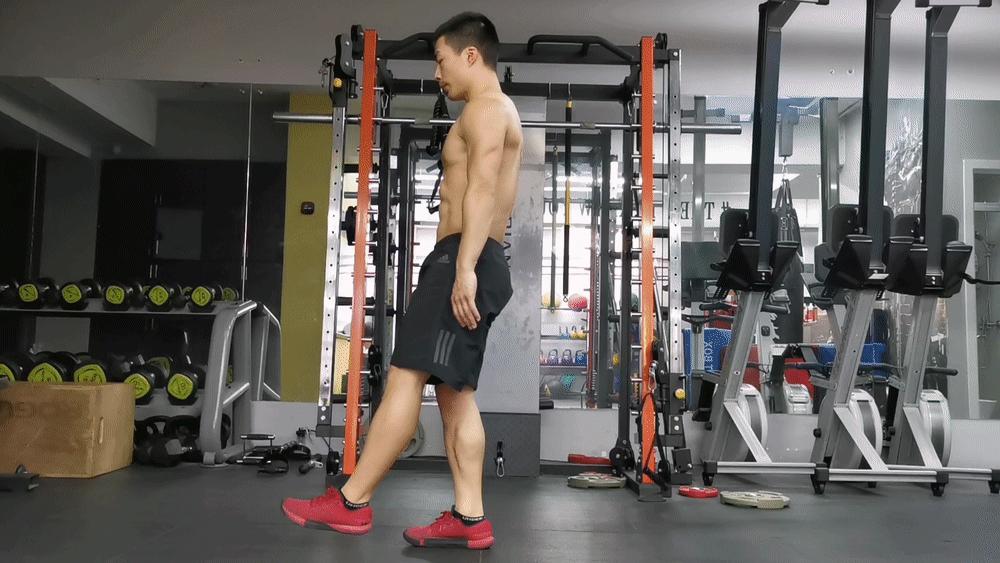 单腿深蹲入门教程,单腿深蹲的正确训练方法