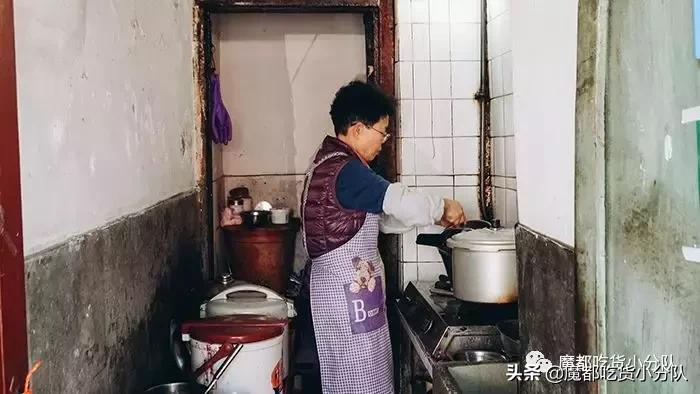 在上海东北人吃什么,上海人在广东吃美食