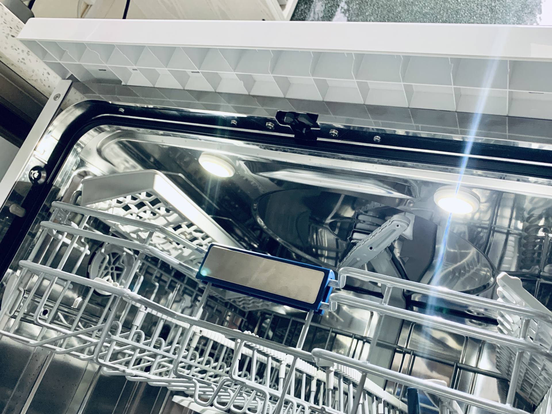 洗碗机尺寸怎么挑选好,洗碗机选购记好这8点