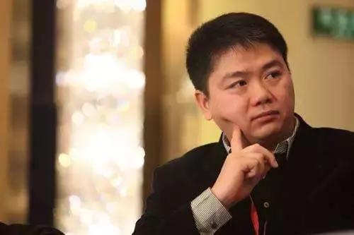 我国网民人均每周上网26.9小时,中国网民人均每周上网28个小时