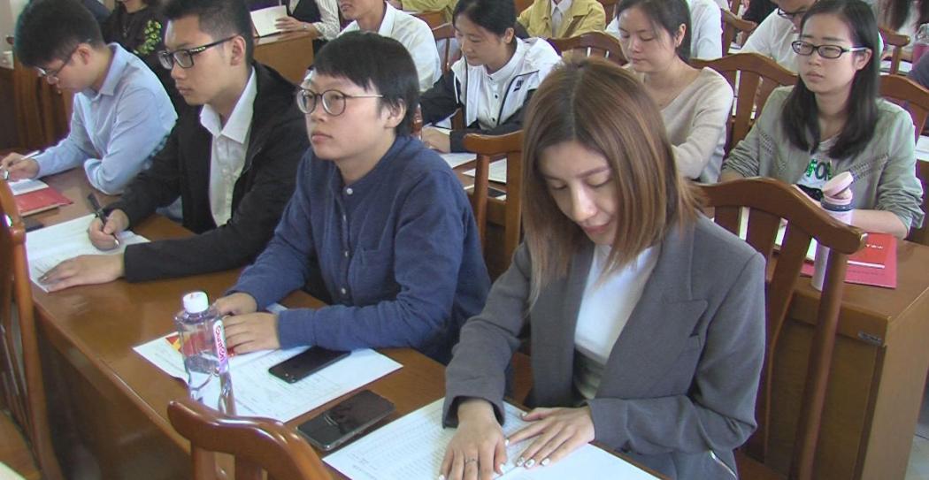 参公人员和公务员退休待遇一样吗,参公待遇与公务员区别