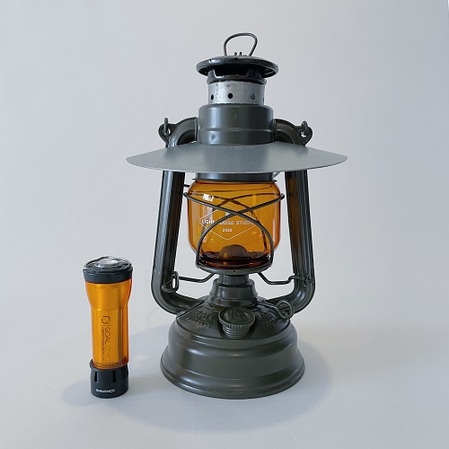 雨天露营怎样防潮防寒保暖,雷雨天户外露营怎么更安全