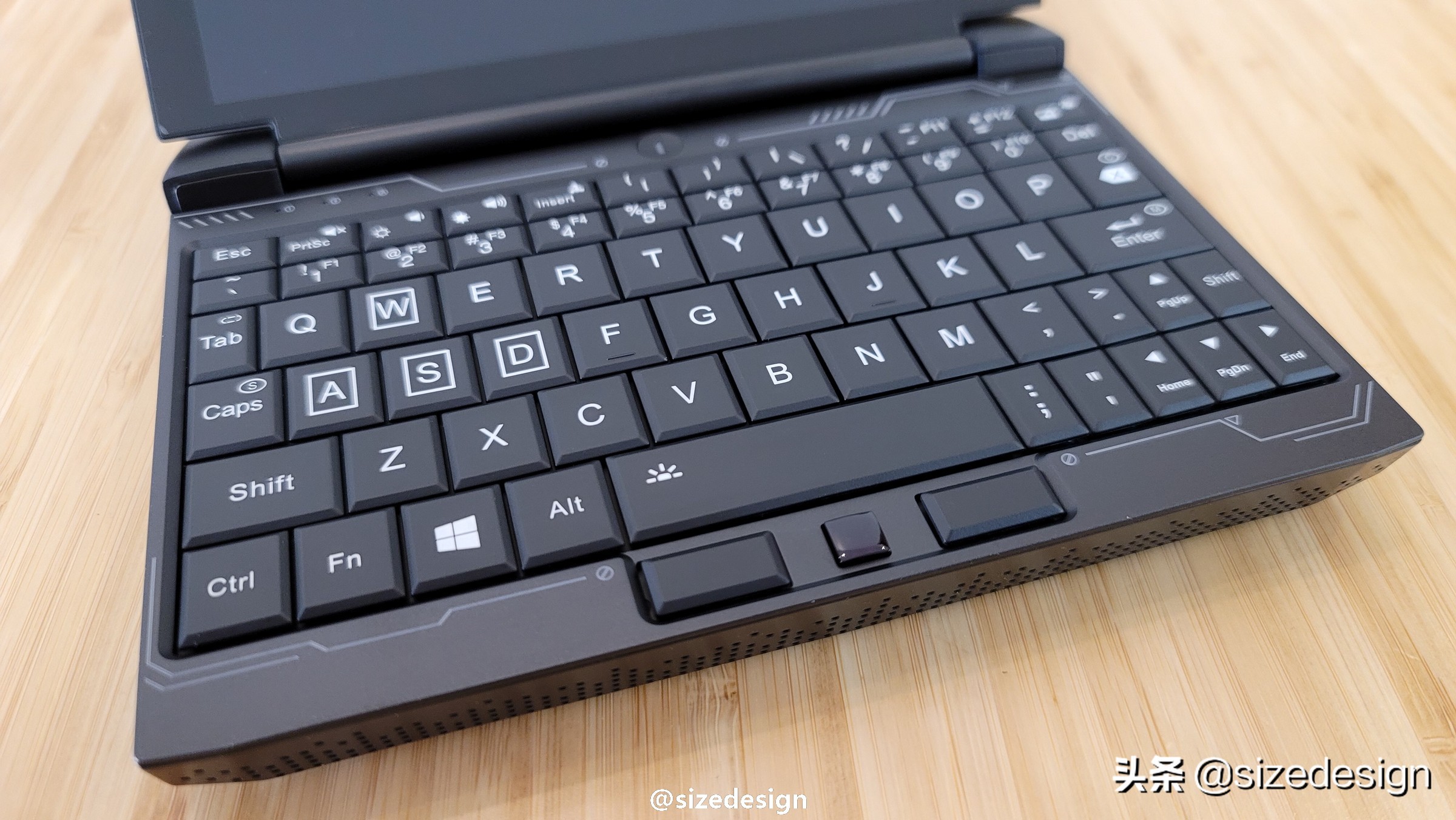 壹号本gx1时尚版游戏测试,壹号本onegx1pro高达限量版