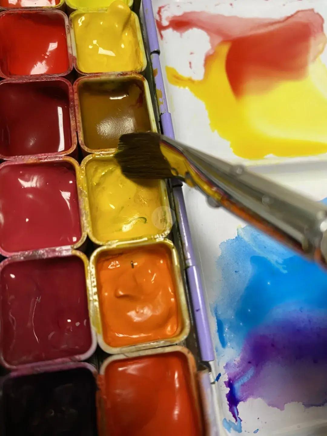 水彩为什么干了之后会有水印,水彩为什么容易掉