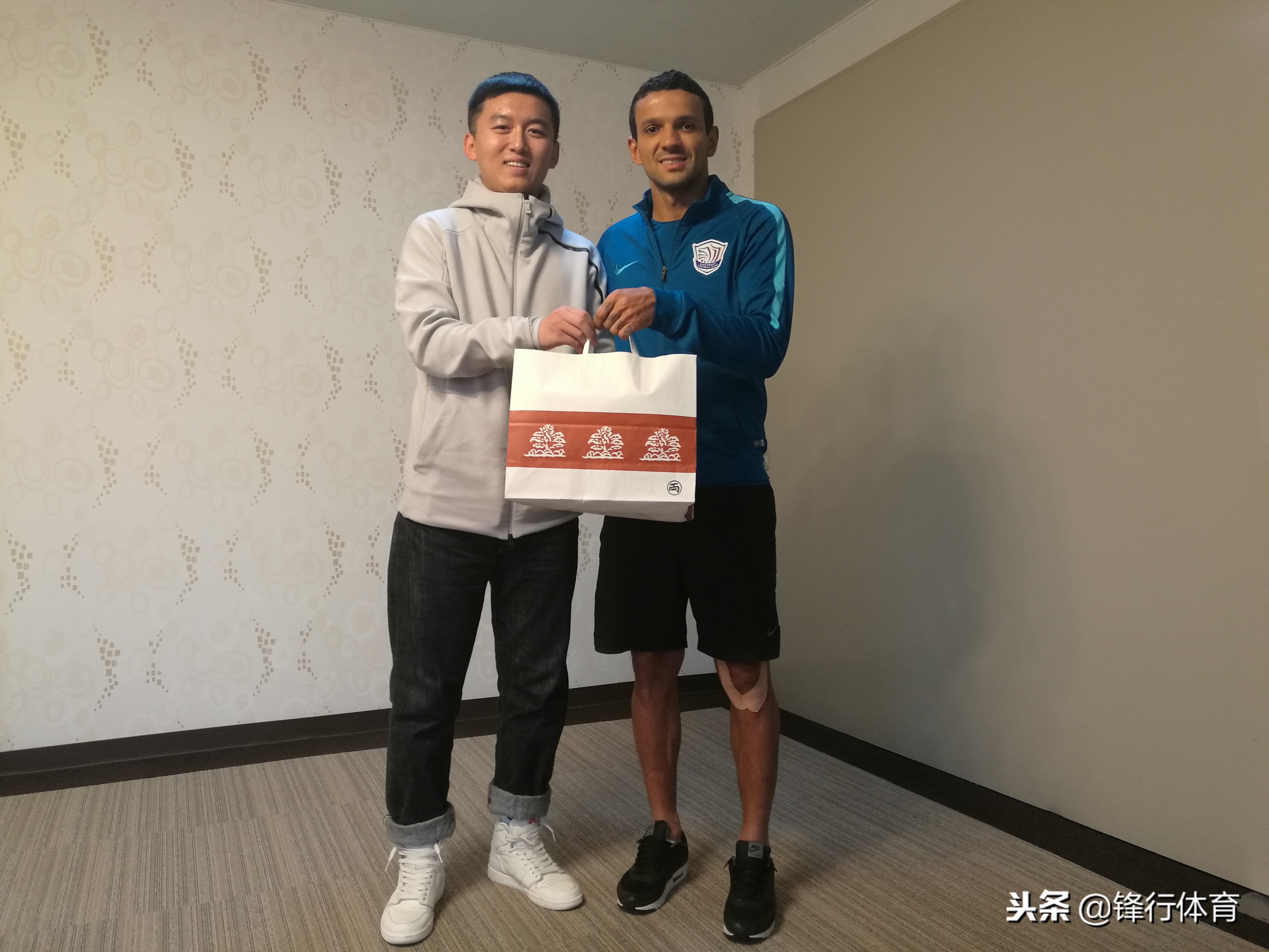 蓝色之魂球迷征文:时间总会逝去信仰将会“永”存