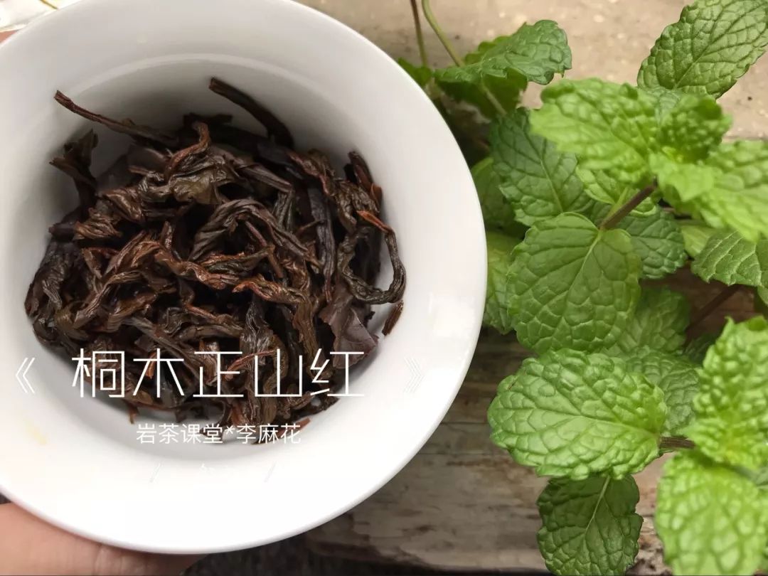 金骏眉茶外观什么样的好,正宗的金骏眉什么颜色