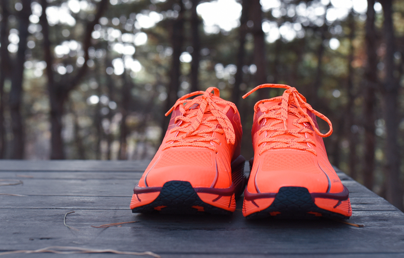 跑步鞋r2云跑鞋,r2云跑新款缓震跑鞋