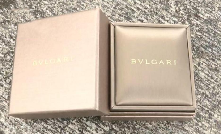 宝格丽项链中间断掉了,专柜买的宝格丽手链断了