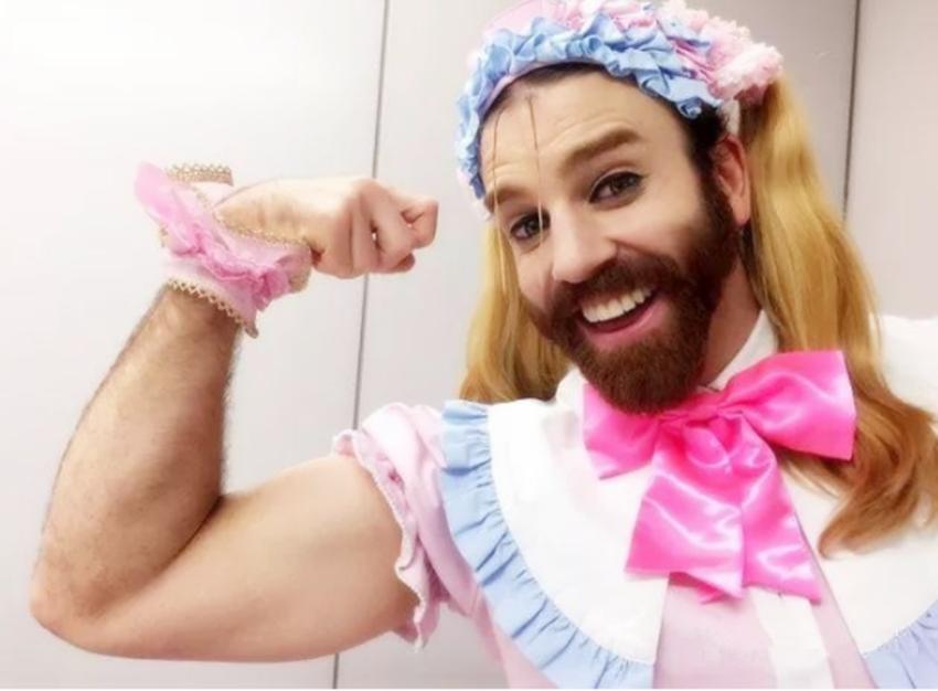 “伪娘”的存在谁也阻止不了，但“伪娘”若泛滥了，国家就危险了