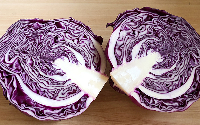 紫甘蓝怎么做才好吃家常做法,紫甘蓝的做法大全最好吃