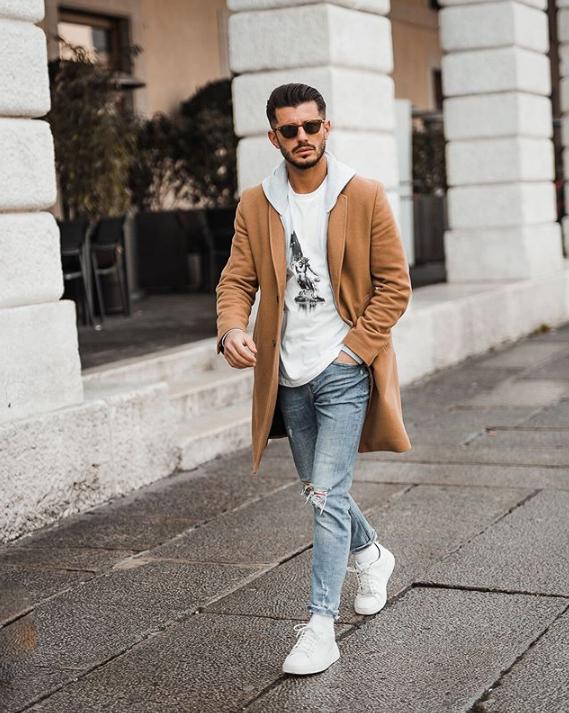 咖色大衣搭配什么颜色连帽卫衣,黑色风衣内搭带帽卫衣搭配