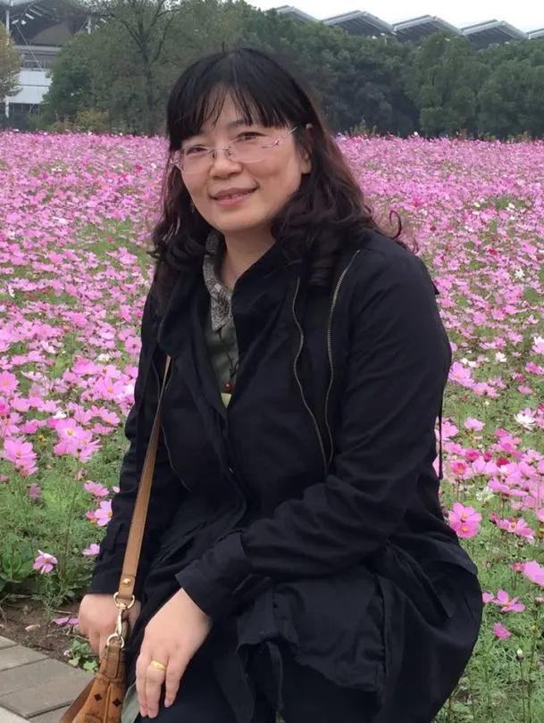 鍗椾含榧撴ゼ浜屽崄涔濅腑鑷磋繙涓,鍗椾含榧撴ゼ浜屽崄涔濅腑鑷磋繙鍒濅腑