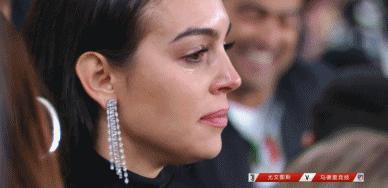 相比C罗帽子戏法，妳的眼泪最珍贵