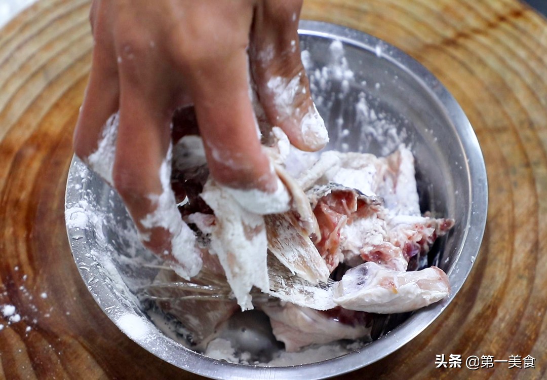 鱼片怎么上浆鱼片打卷,怎样给鱼片上浆鱼片不会断