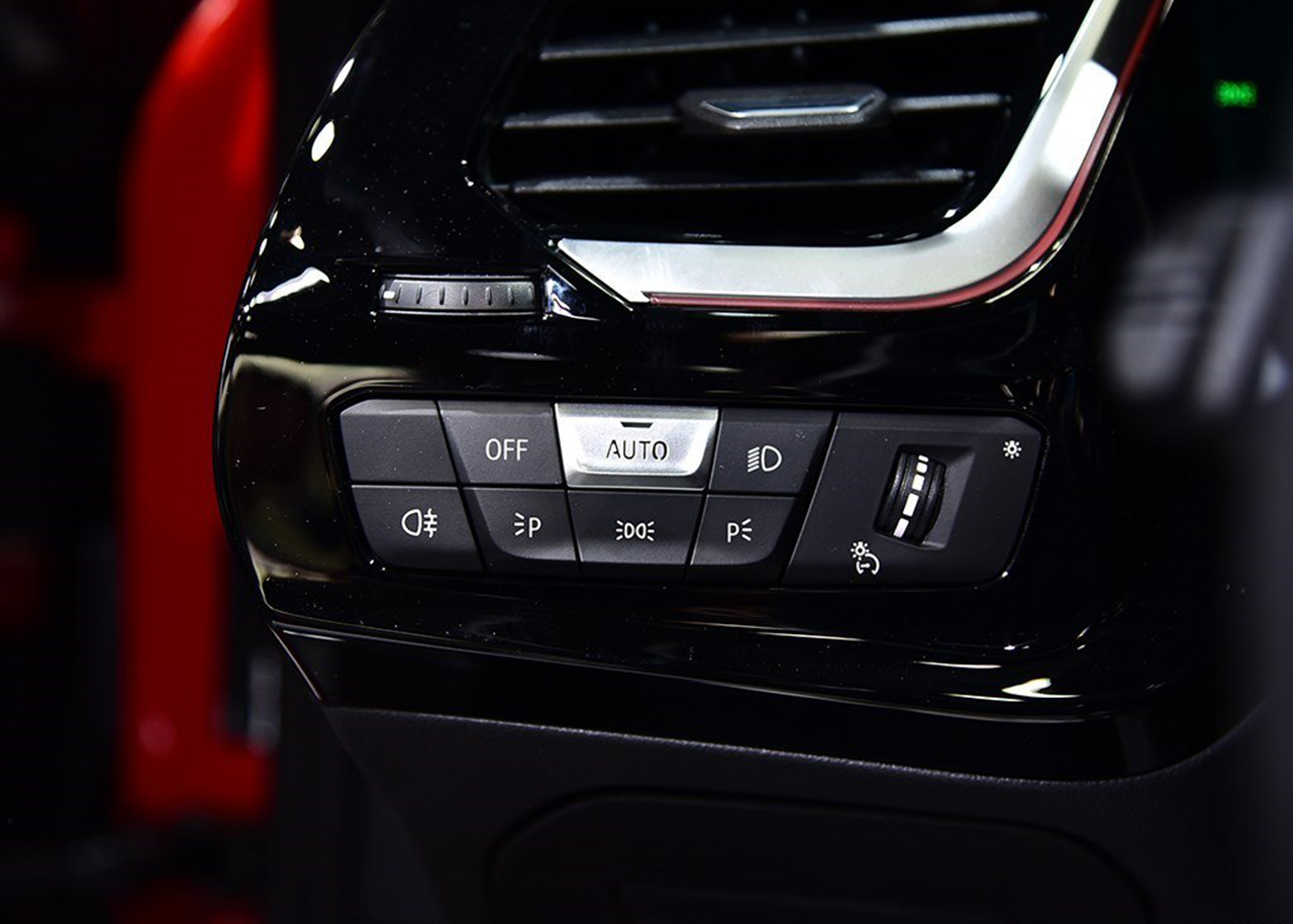 保时捷718和宝马z4哪个好,最便宜宝马两座跑车